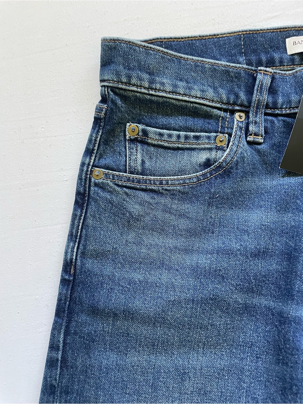 Banana Republic Men's Straight Jeans in Dark Blue Denim 31x30 - Picture 2 of 10